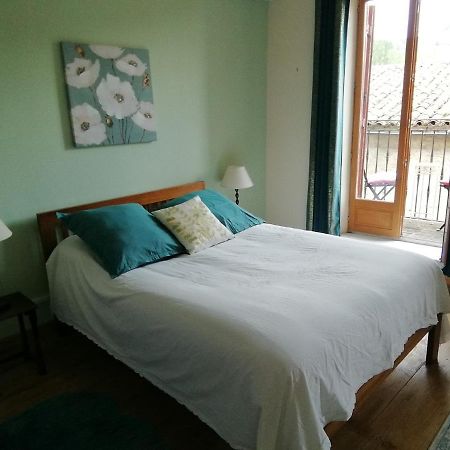 Aux Douces Nuits De Rivel Bed & Breakfast Exterior foto