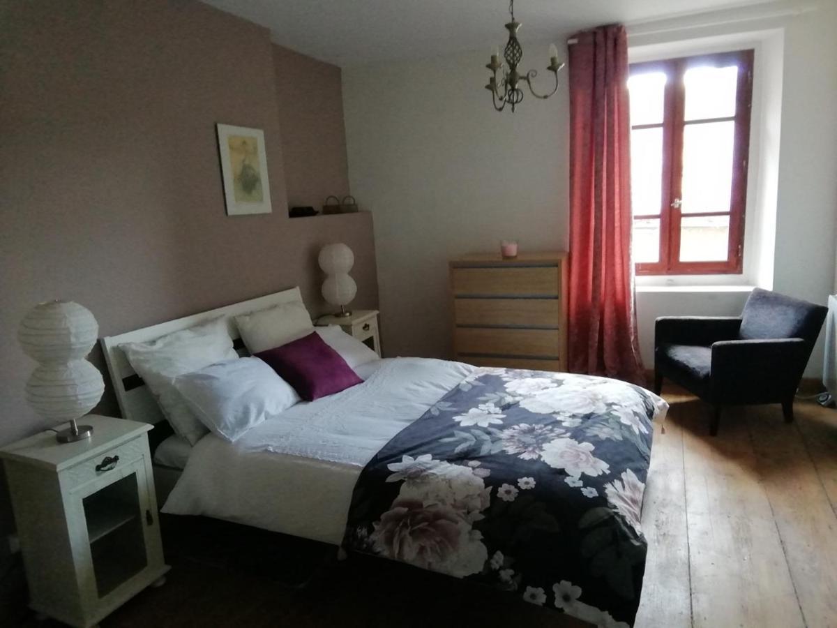 Aux Douces Nuits De Rivel Bed & Breakfast Exterior foto